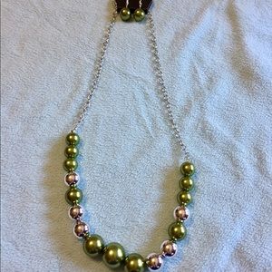 🎀 6 for $25. Necklace and earrings set